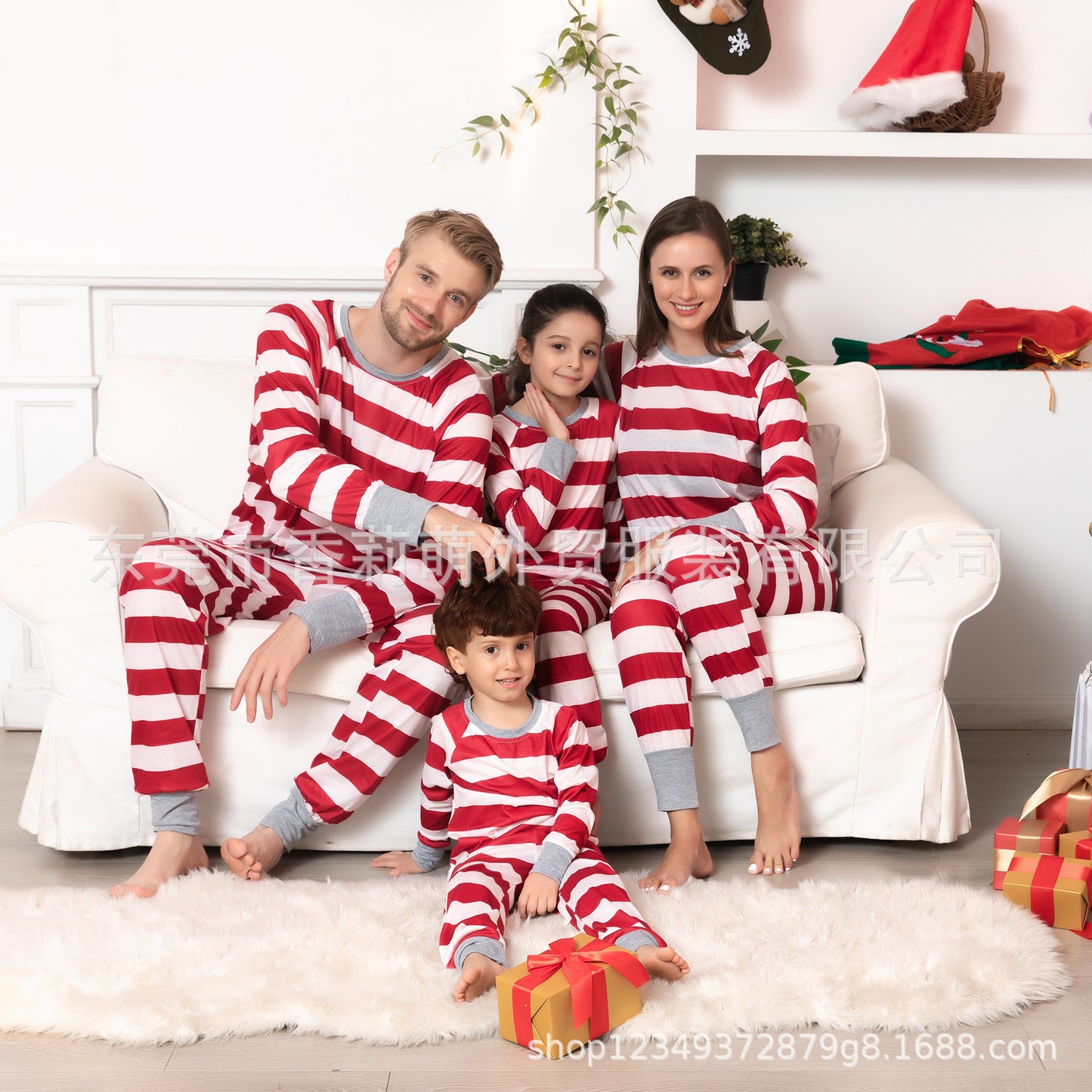 New Red Pro-pattern Homewear Suits, Parent-child Family Of Four Pajamas