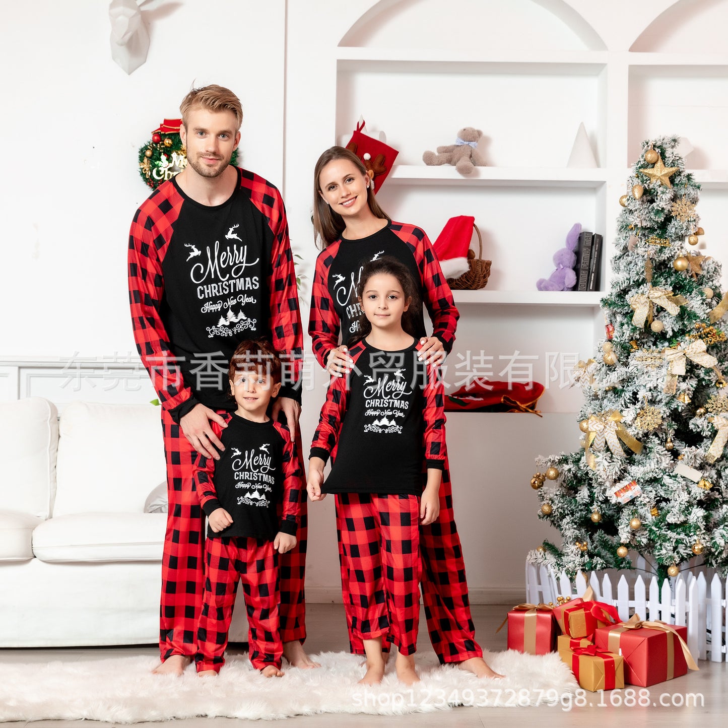2025 New Letter Printing Plaid Christmas Home Clothes Family Parent-child Suit