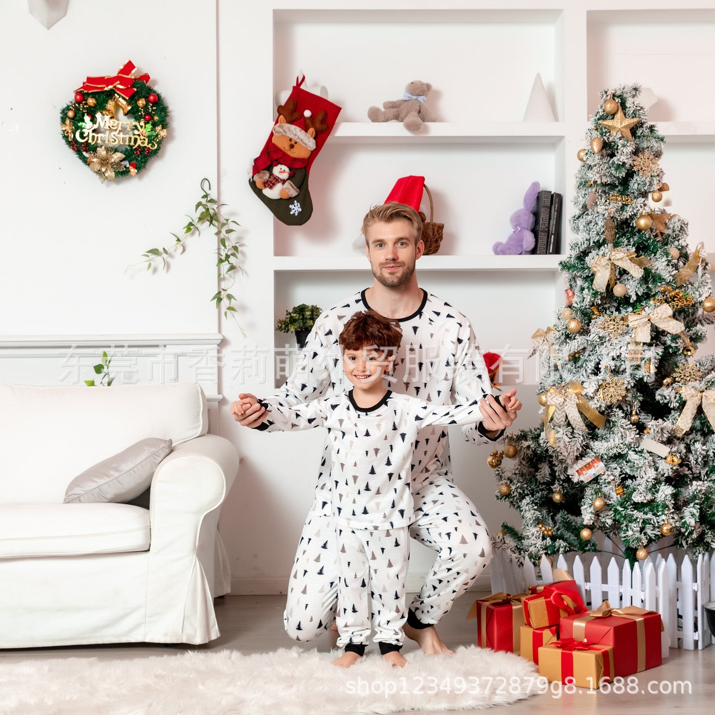 New Christmas Tree Family Parent-child Pajamas Home Clothes Printing Round Neck Stitching