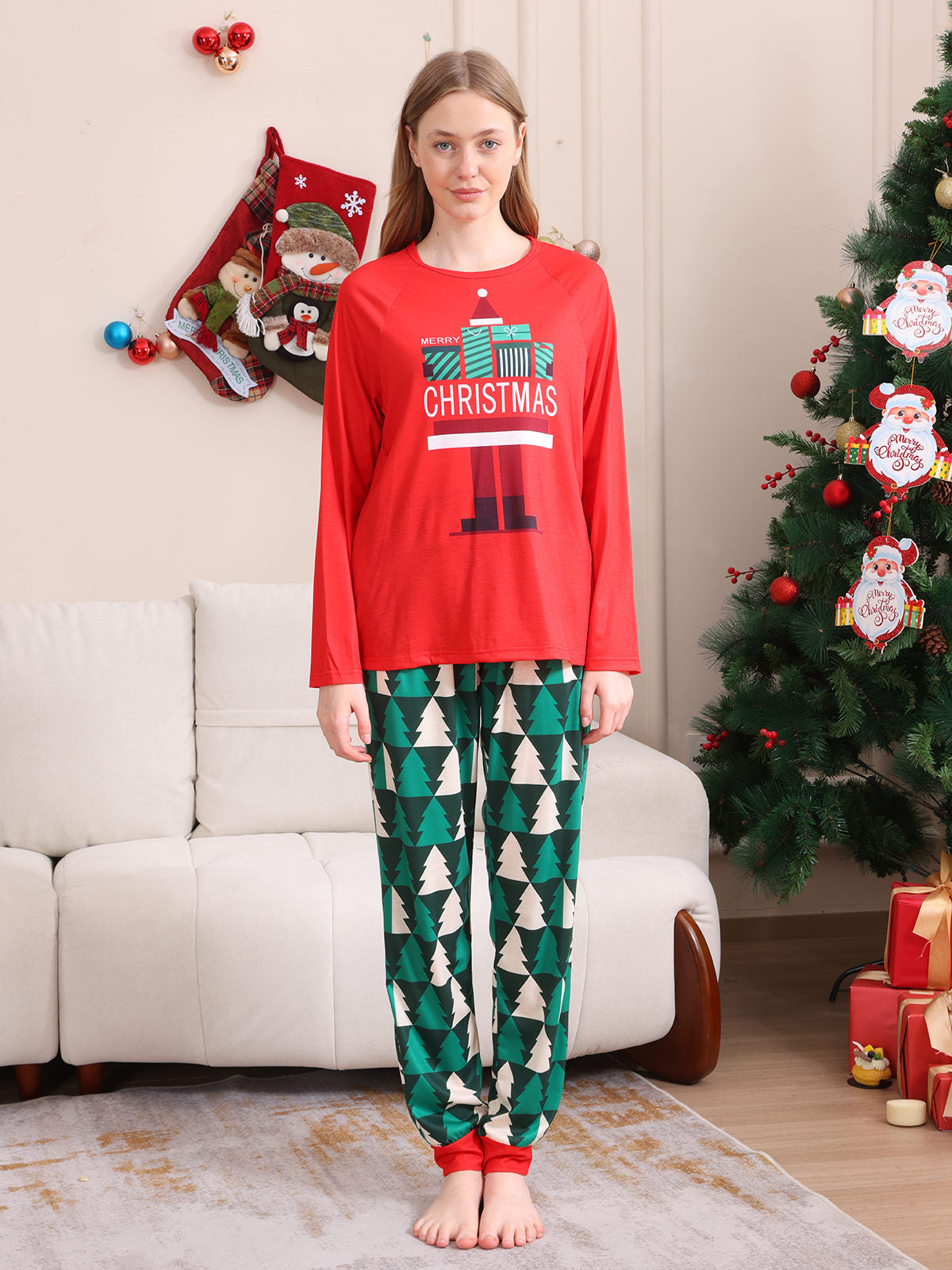 2024 Autumn And Winter Cross-border European And American Boys And Girls Women's Clothing Men's Long Sleeve Trousers New Cross-border Christmas Family Suit